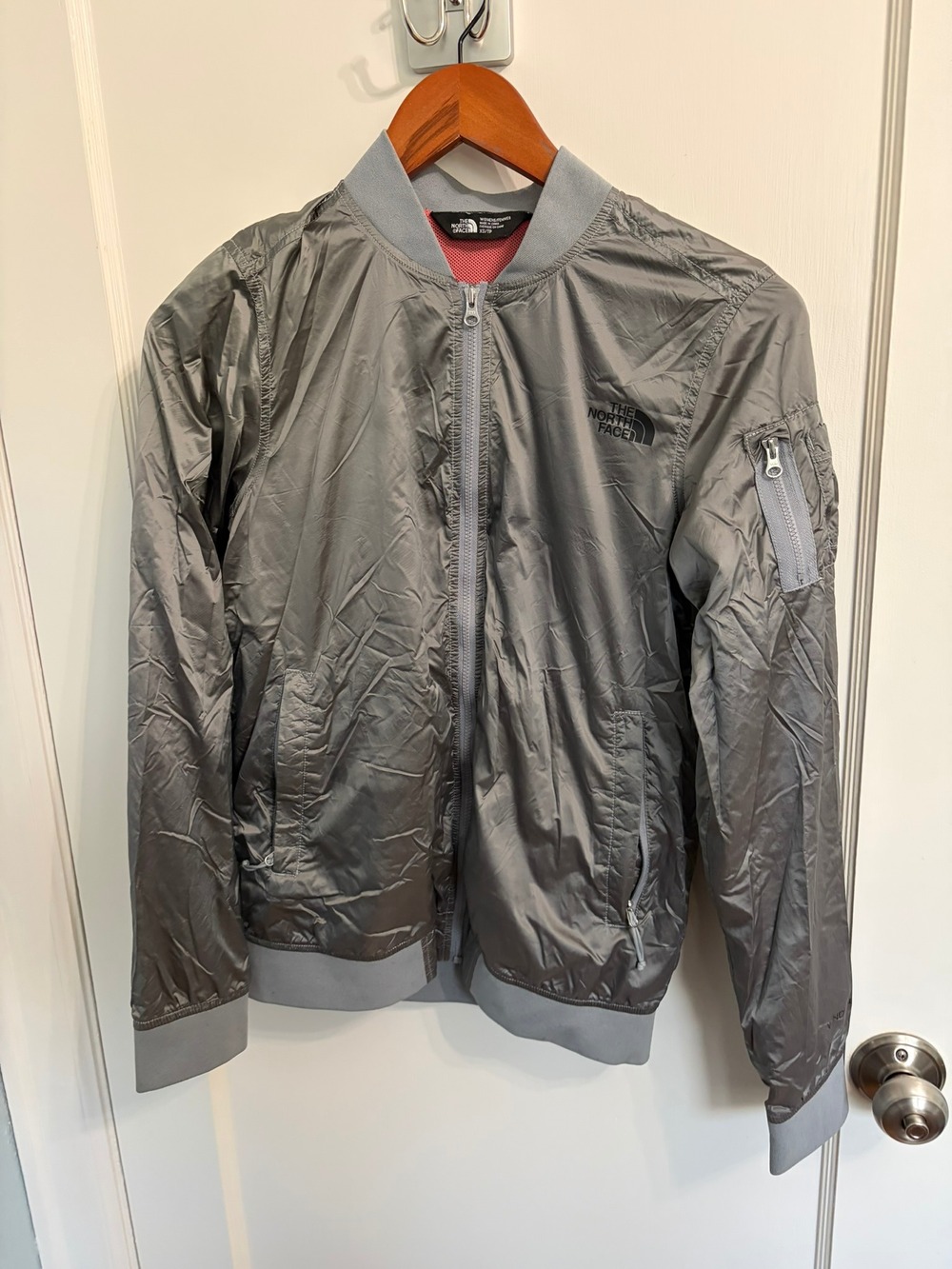 The North Face Women's Meaford Bomber Jacket Shiny Gray Coral Mesh Lined XS